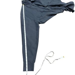 Hagger Black Label Mens Long Sleeve Button-up dress shirt Gray Shiny size Medium